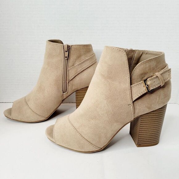 APT 9 Clock Tan Women's Peep Toe Ankle Booties Faux Suede Zipper Size 7 Med EUC - Picture 5 of 12
